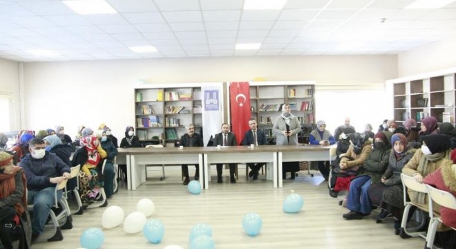 Kur'an-ı Kerim öğrenme aşkı engel tanımıyor